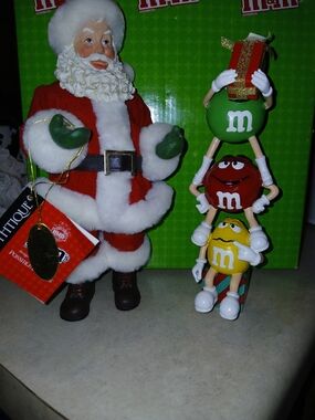 M&M'S Stacking Figures Toy Set - Green, Red, Yellow
